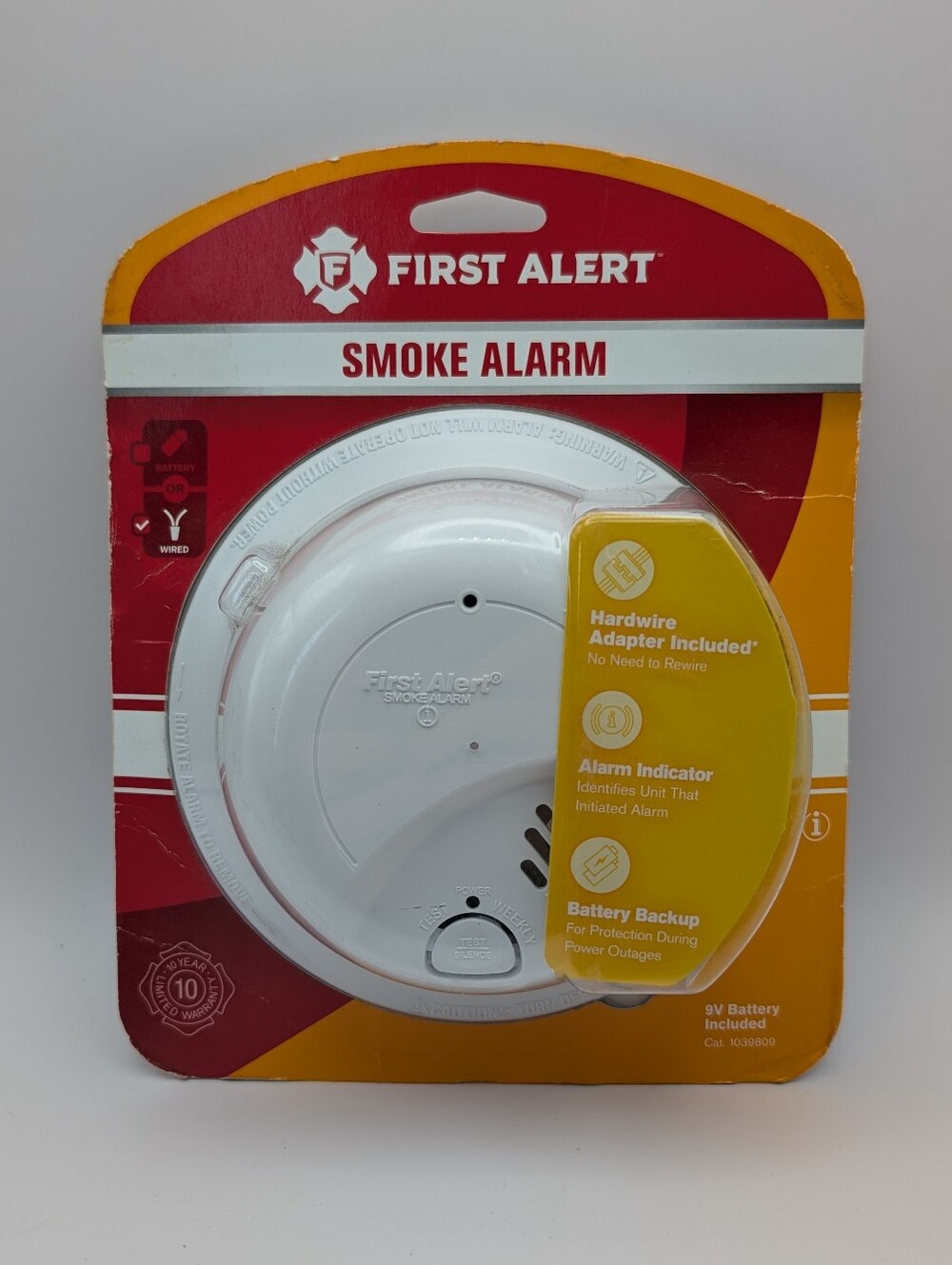 NIB FIRST ALERT 9120B Smoke Detector Alarm Wired AC with Battery Backup